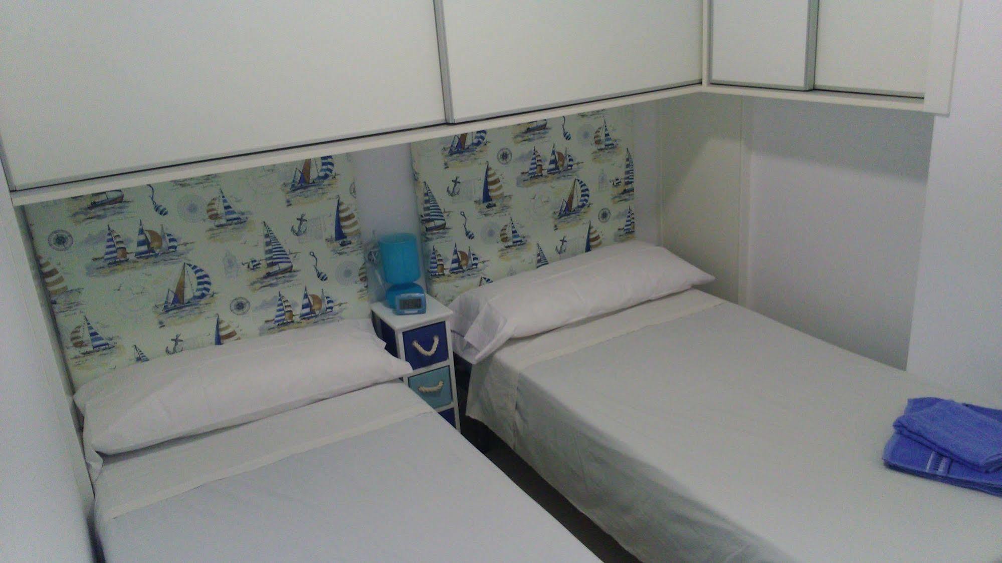 Blue Sky Apartment Benidorm Esterno foto